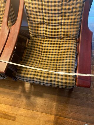 Poltrone vintage in legno e tessuto