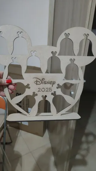 Espositore Disney 2025 per Campanelle