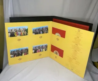 Sgt. Pepper's 50 Aniversario Box COMO NUEVO