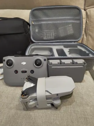DRON DJI MINI 2 FLY COMBO