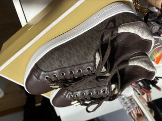 Zapatillas Michael Kors Marrones y Beige