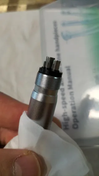 Turbina Dental de 4 orificios