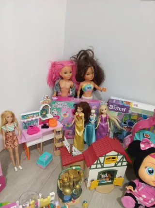 Lote Juguetes y escritorio infantil. Espectacular!