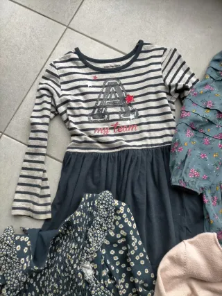 Lote vestidos niña 4-5 años