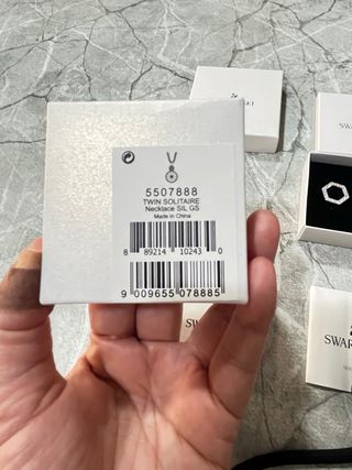 Conjunto Swarovski Pendiente y Colgante Plata