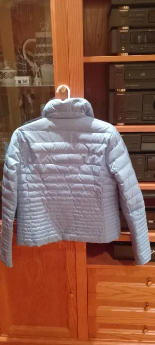 Chaqueta acolchada azul plumas de Roberto Verino