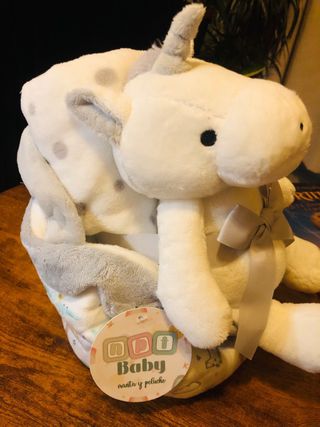 Conjunto Bebé: Manta y Peluche