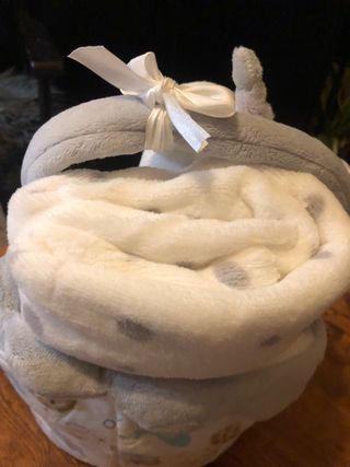 Conjunto Bebé: Manta y Peluche