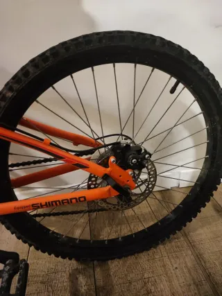 Bicicleta Moma 24'' MTB Naranja. Vendo dos iguales