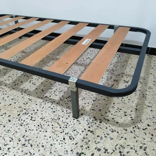 Somier cama individual metálico.