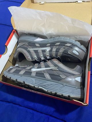 Nike P6000 Gris Plata