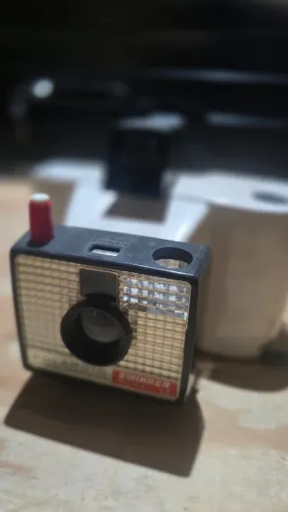 Cámara Polaroid Swinger Modelo 20 + Funda