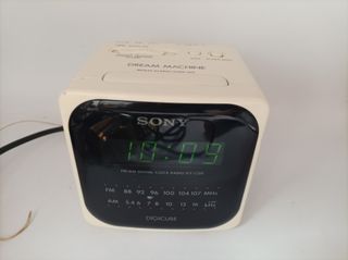 Sony Digicube ICF-C120 – Radio despertador vintage