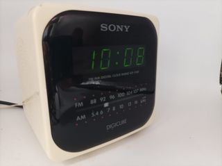 Sony Digicube ICF-C120 – Radio despertador vintage