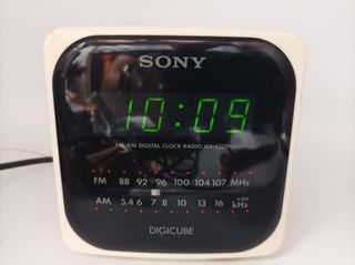 Sony Digicube ICF-C120 – Radio despertador vintage