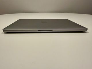 MacBook Pro 2020 i5 8GB RAM 13,3”