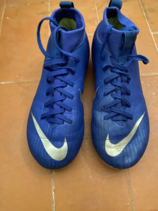 Botas Fútbol Nike Niño Talla 33