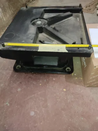 Base giratoria delantera derecha acompañante