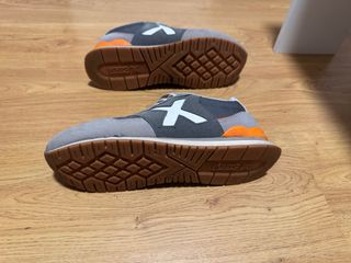 Zapatillas Munich grises y blancas