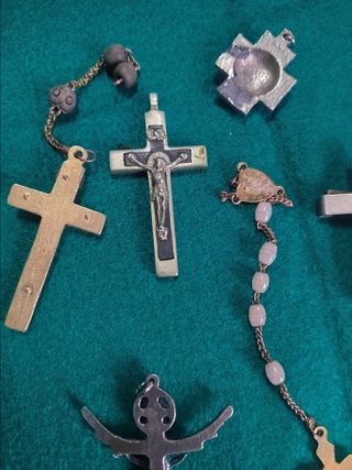 Lote 15 Cruces / Crucifijos Varios