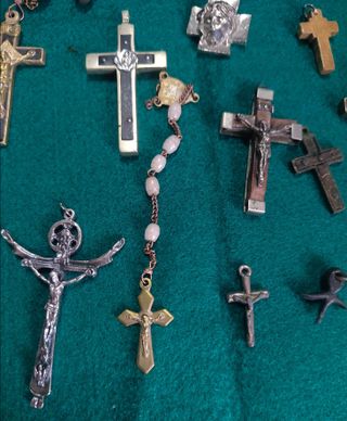 Lote 15 Cruces / Crucifijos Varios