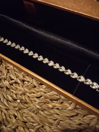 Pulsera Corazones Brillantes