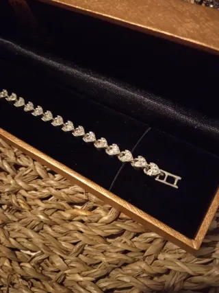 Pulsera Corazones Brillantes