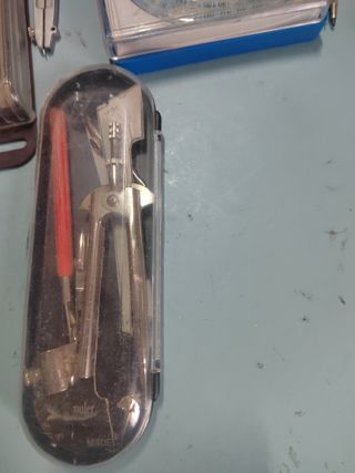 Lote de compases de dibujo