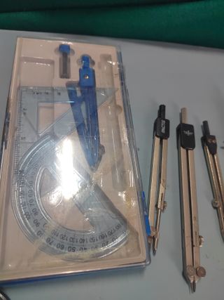 Lote de compases de dibujo