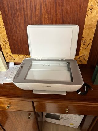 Impresora HP DeskJet 2720e Multifunción