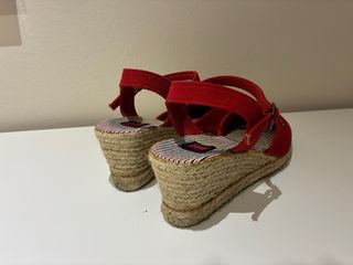 Sandalias cuña esparto rojas