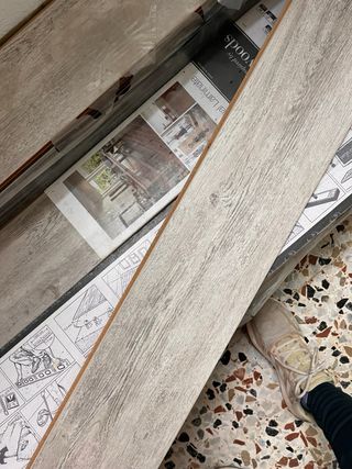 Suelo laminado Pergo. En toral 8,2 m2