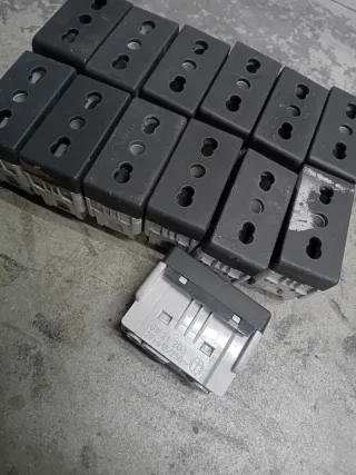 Gewiss Spine Interruttori Corrente