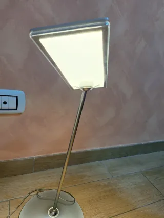 Lampada dactavolo Humanscale