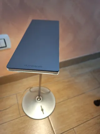 Lampada dactavolo Humanscale