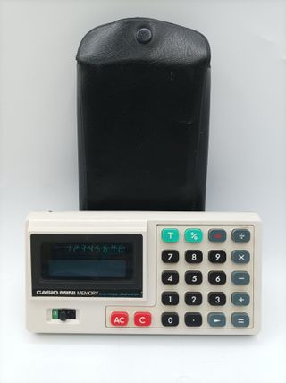 Año 1973.Calculadora Casio Mini Memory Electrónica