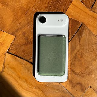 Funda con Cartera MagSafe iPhone del 12 al 17