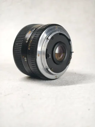 Yashica ML 35mm 1:2.8 Y/C objetivo