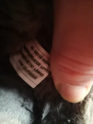 Pantofole grigie foderate in pelliccia