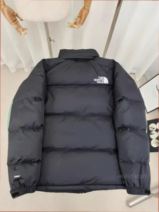 The North Face Nuptse Talla XS Nueva con Etiqueta