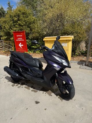 Kawasaki J300 a capricho con 20mil km y del 2016