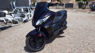 Kawasaki J300 a capricho con 20mil km y del 2016