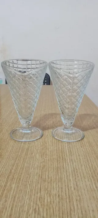 Juego de  7 copas de cristal para postre