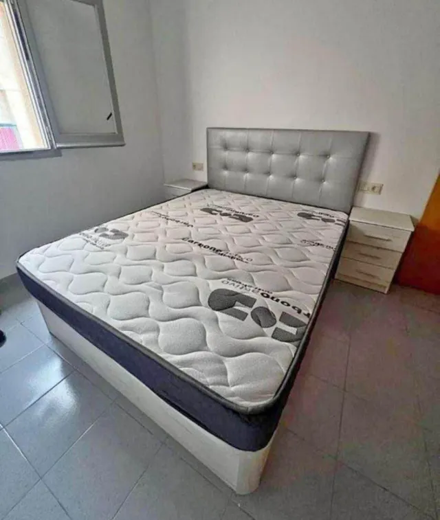 Canapés, colchones, somieres, basé cabezales.....