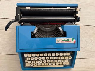 Macchina da scrivere Olivetti versione Italia 90