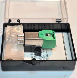 Capsula e ago per giradischi Sony con viti e dadi per il supporto del porta-ago