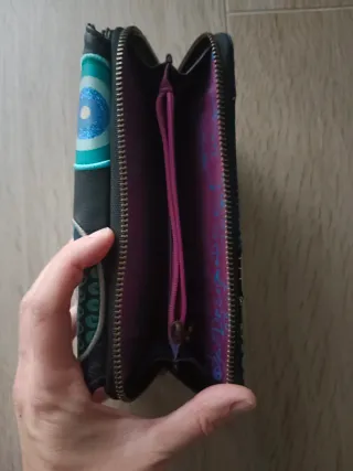 Cartera Desigual Negra y Azul
