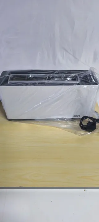 Tostadora Larga Blanca EDM