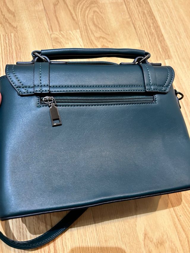 Bolso cuero verde diseño serpiente- SIN ESTRENAR