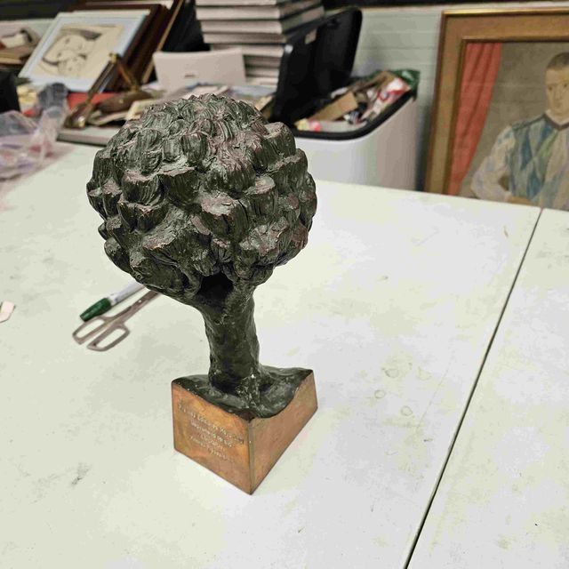 ESCULTURA DE BRONCE MACIZO ARBOL PREMIOS MAYO